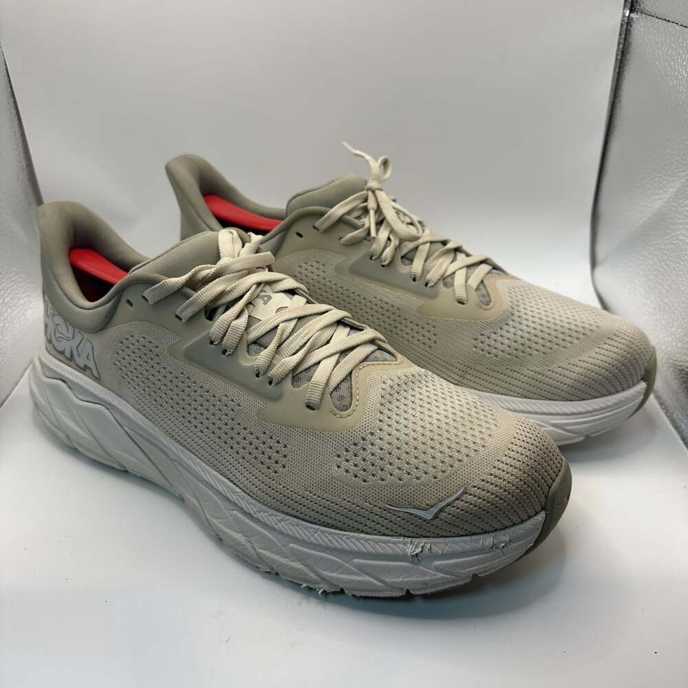 Hoka One One Arahi 7 Size 10.5D Mens Oat Milk Barley Running Shoes Athletic